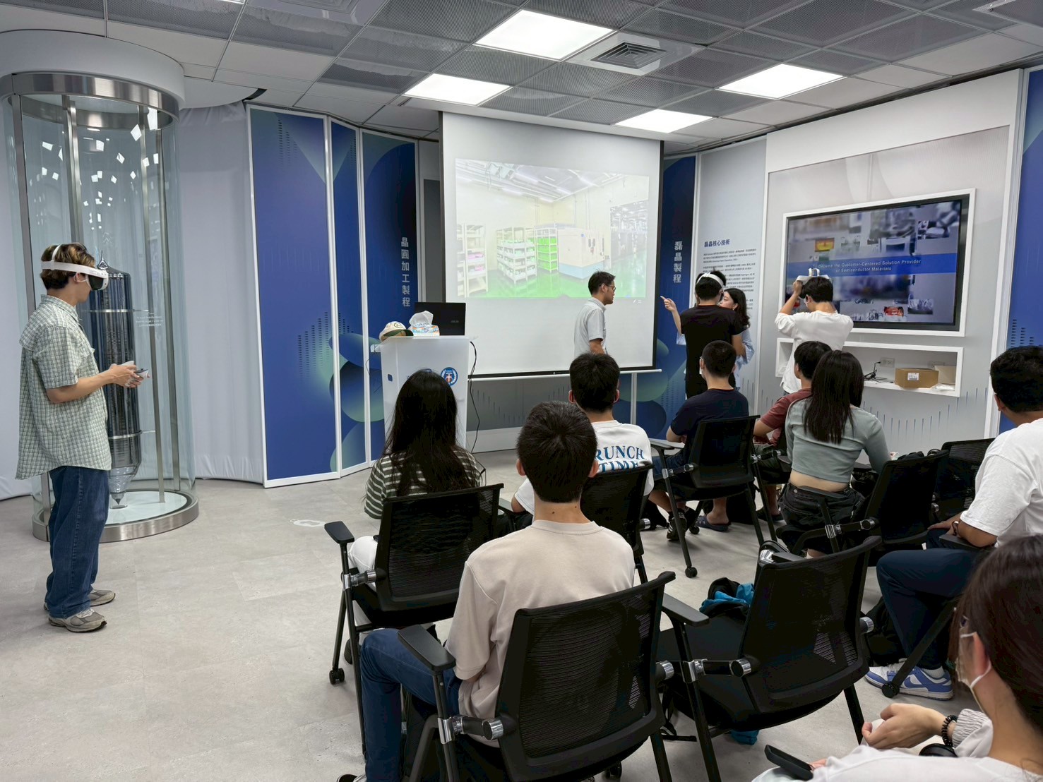 LINE_ALBUM_20250923-VR體驗_251023_1